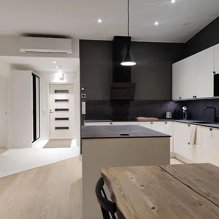 Willamo Three Bedroom Iv Huoneisto